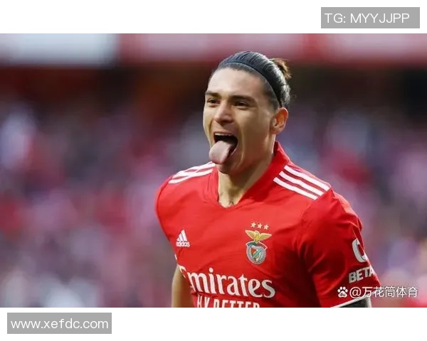 中超精彩对决本菲卡逆转曼城补时绝杀引发全场狂欢