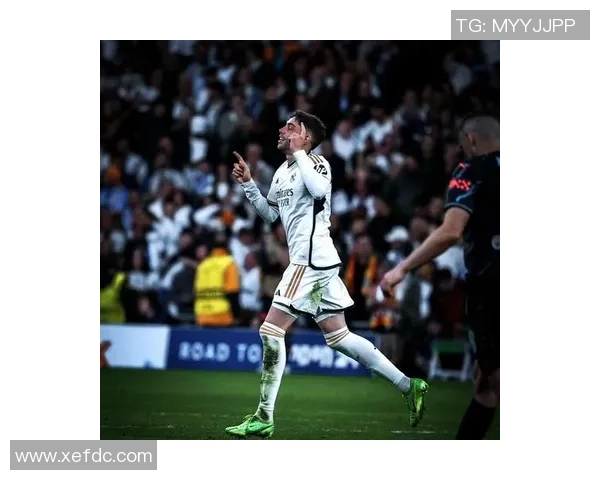 欧冠激战：皇马凭补时绝杀力克那不勒斯战术解析与精彩瞬间回顾