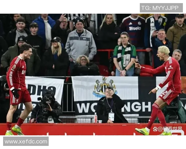 世界杯焦点战利物浦与AC米兰战平争议判罚引发全场热议