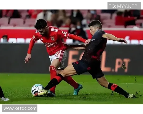 西甲激战：本菲卡与热刺战成平局神扑瞬间成比赛转折点